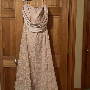 Strapless Floral Lace Gown in Peach